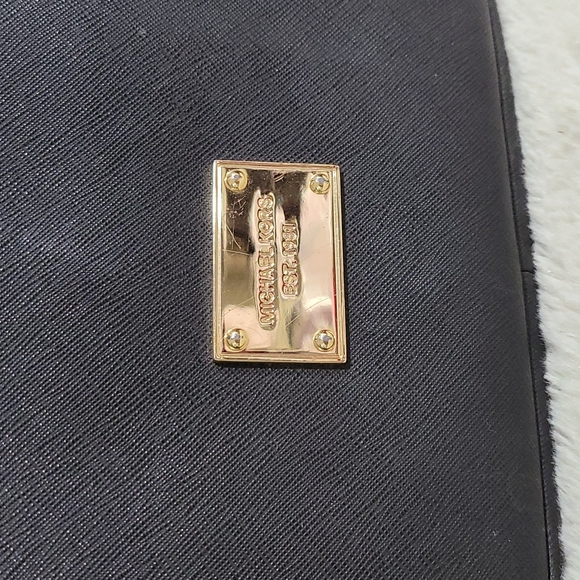 MK ipad sleeve - Picture 2 of 4